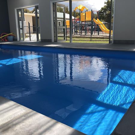 Stratford Motel & Holiday Park Экстерьер фото