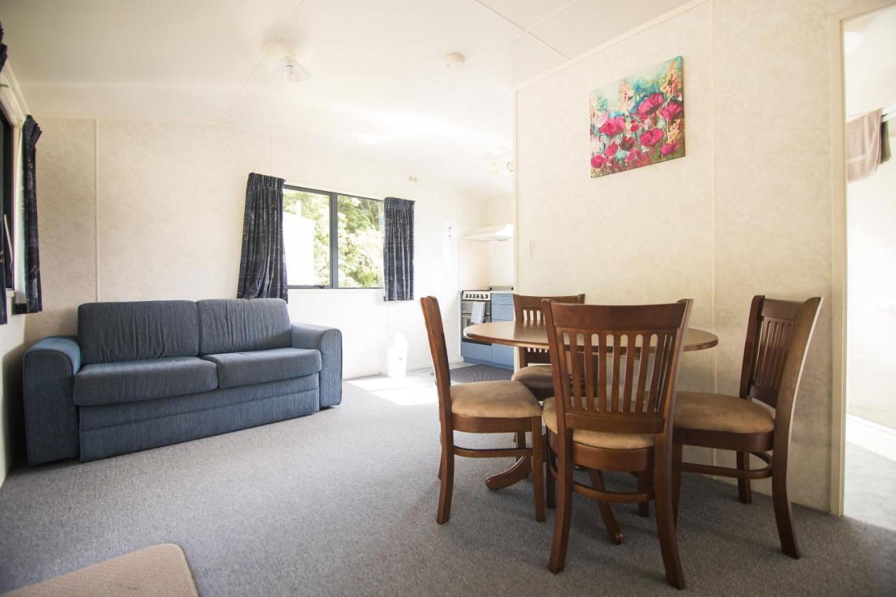 Stratford Motel & Holiday Park Экстерьер фото